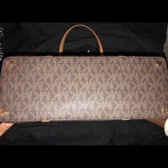 Authentic Michael Kors Shoulder Bag - Picture 3 of 4